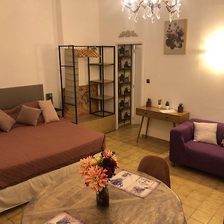 Studio Au Coeur D'Avignon Intra-Muros 外观 照片